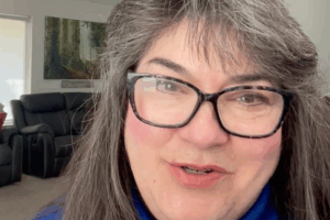 LifeBook Memoirs interviewer Yvette