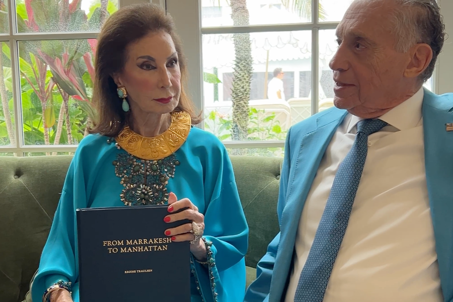 Private autobiography author Regine Traulsen with her husband and her LifeBook